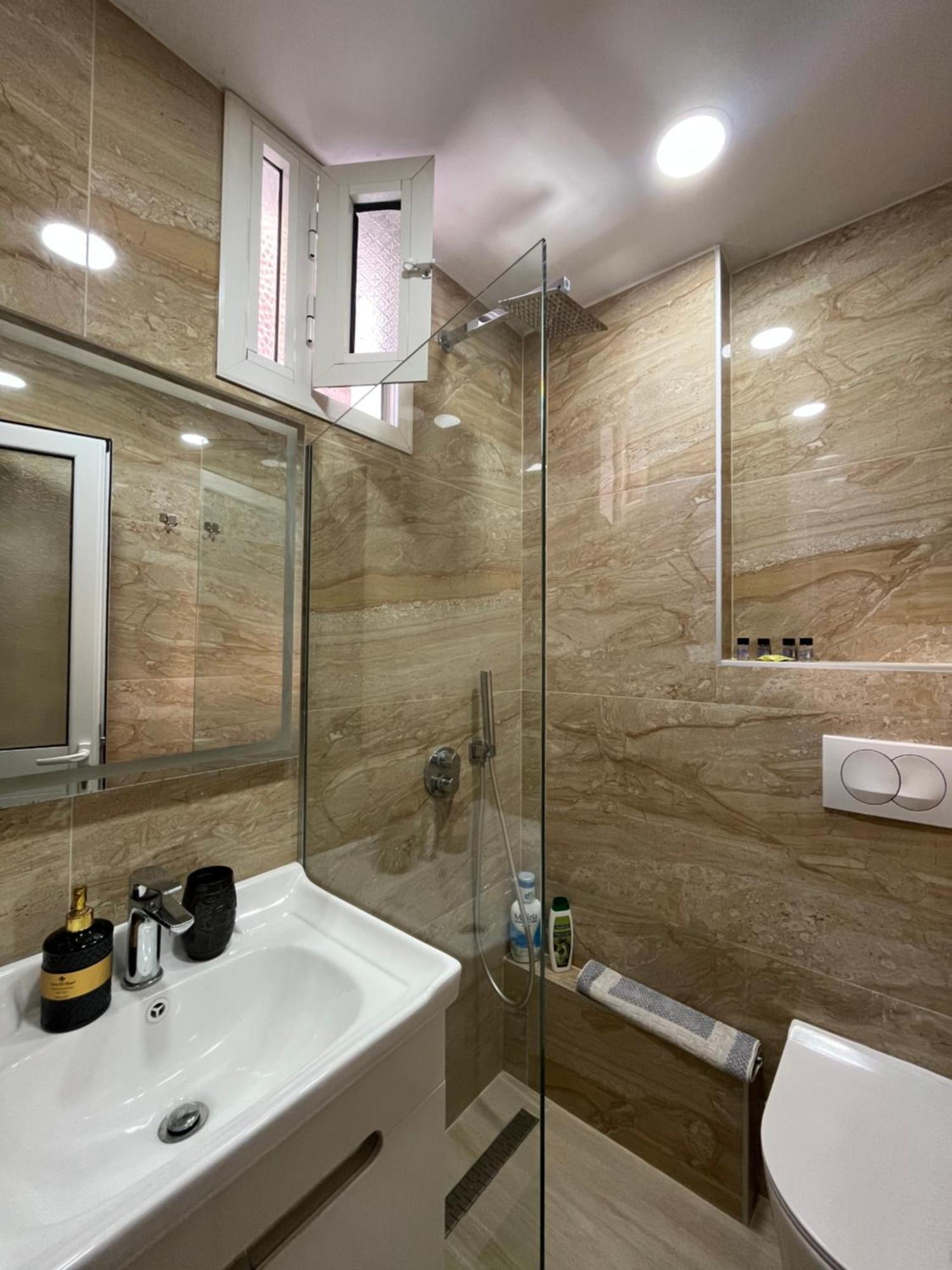 Lazaris Kwstas Appartement